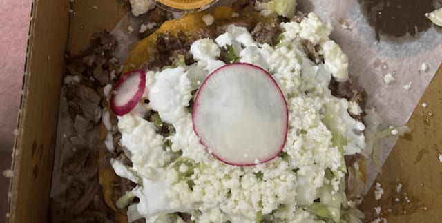 2 Sopes.